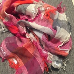 BUNDLE ME Forever 21 Pink Plaid Scarf