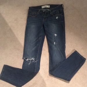 Abercrombie & Fitch lightly distressed jeans