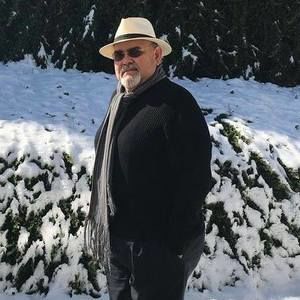 Meet your Posher, Javier