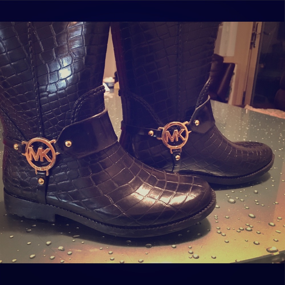 Michael Kors half rain boots