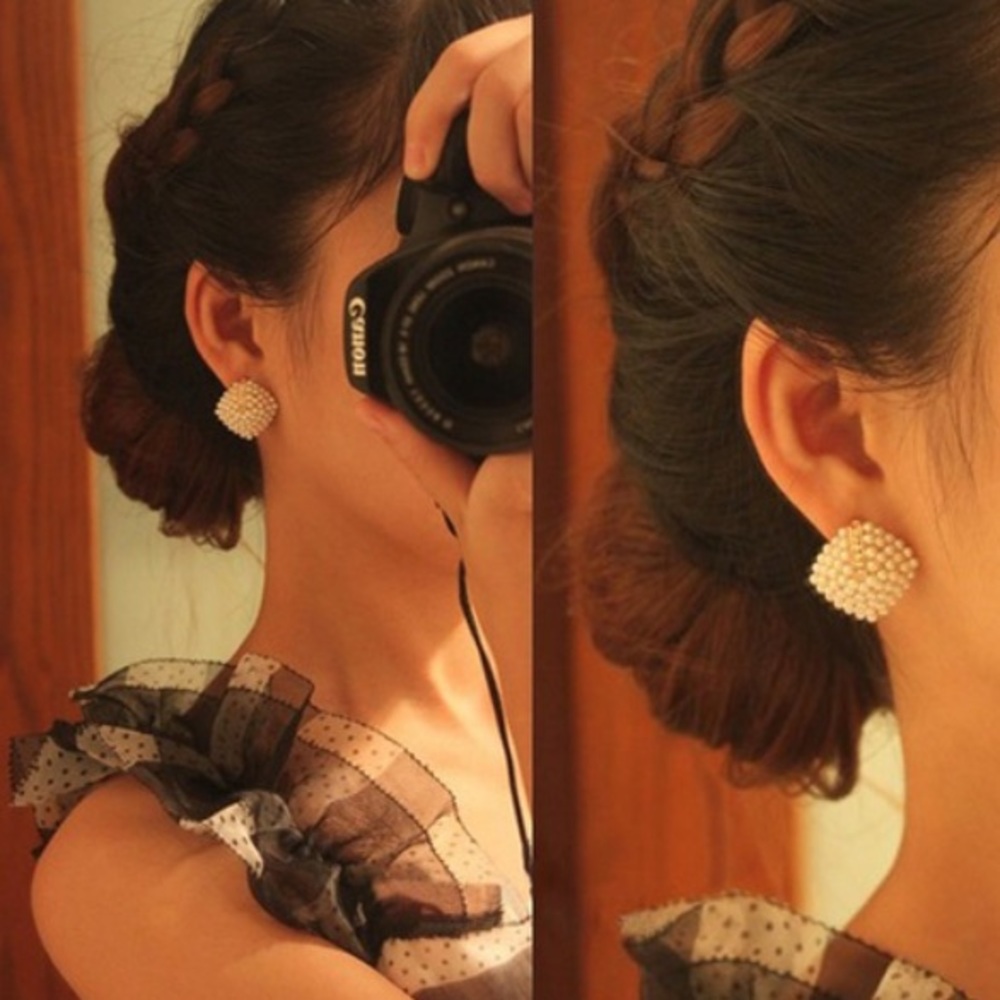 Pearl earrings