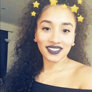 Meet your Posher, Dezirae