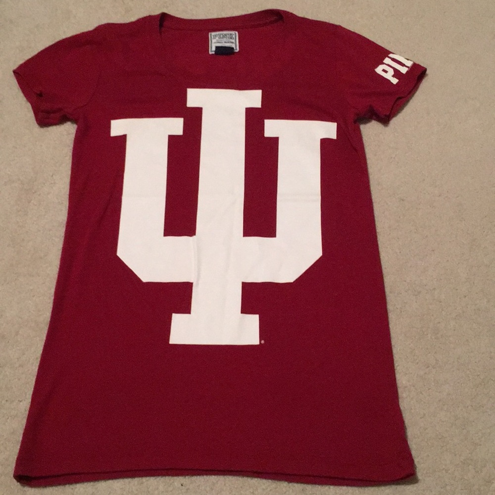 👊🎊Victoria’s Secret pink IU tee