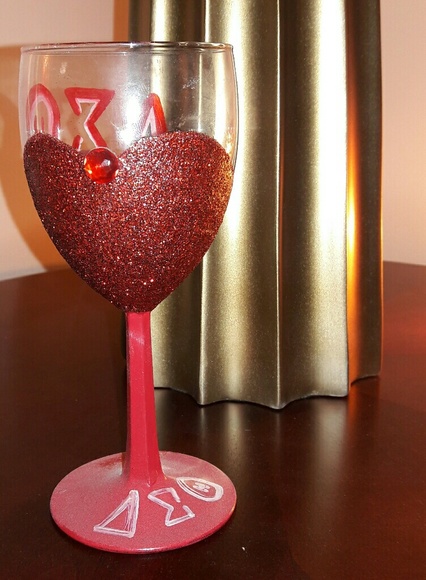 DST wine glass - Picture 1 of 2
