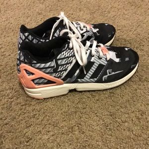 Adidas ZX flux black and pink