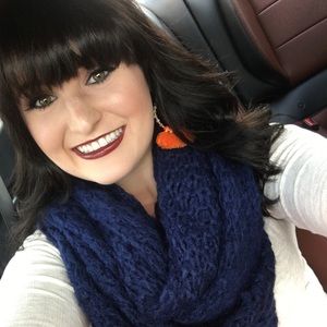 Meet your Posher, Kara