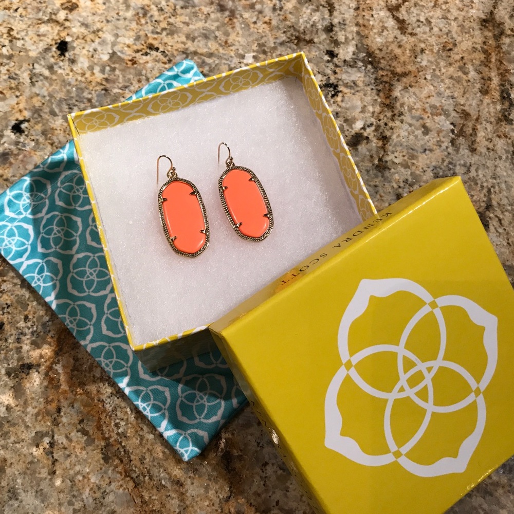 Kendrah Scott Earrings