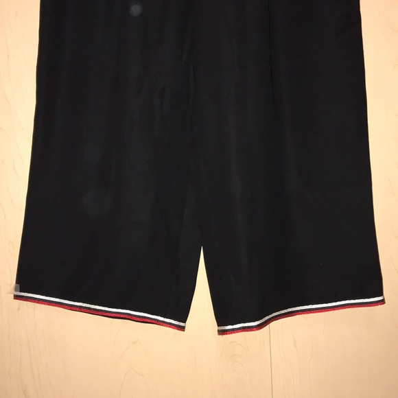 ⭐️⭐️SOLD⭐️⭐️Emporio Armani black wide leg pants - Picture 2 of 7