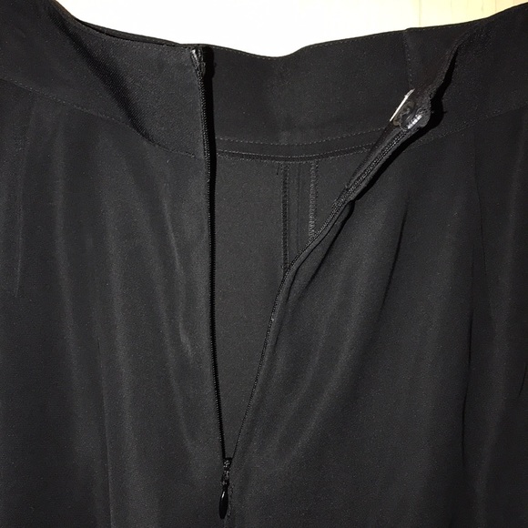 ⭐️⭐️SOLD⭐️⭐️Emporio Armani black wide leg pants - Picture 4 of 7