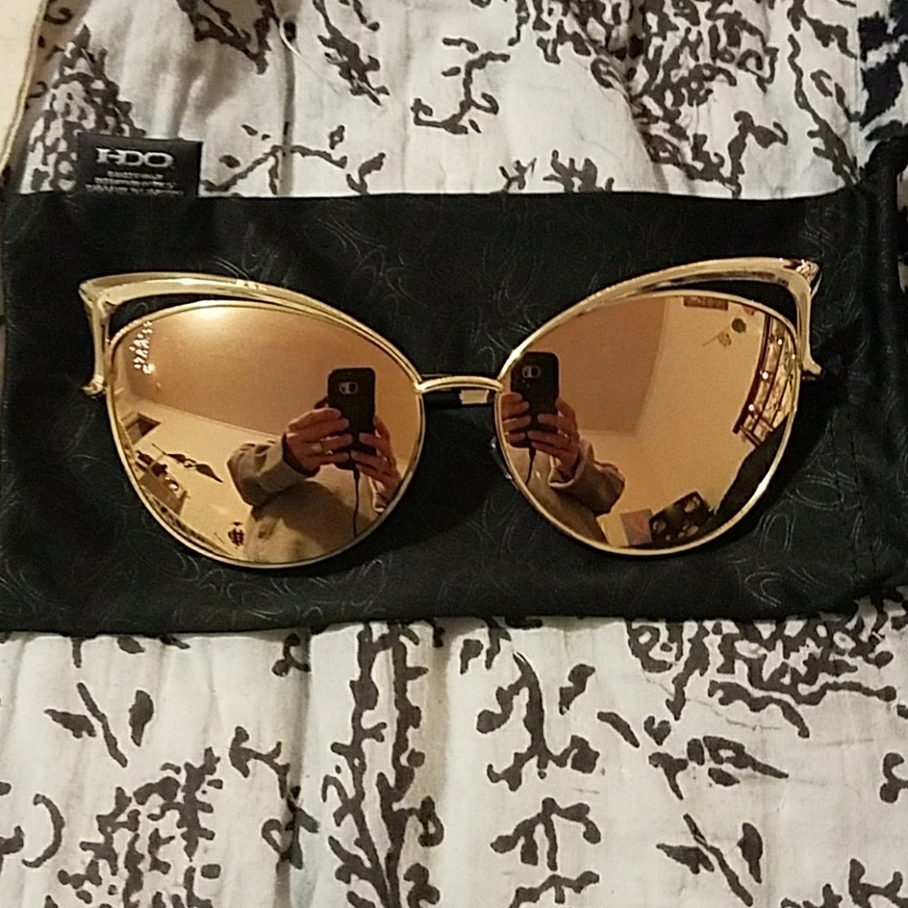 Rose gold cat eye vintage sunglasses
