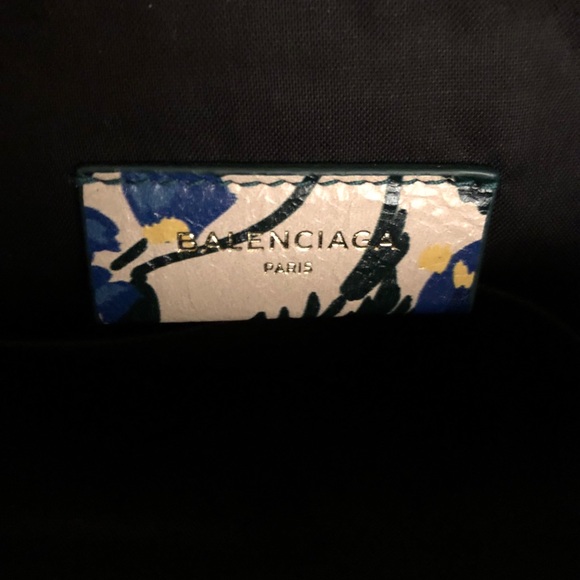 GONE ON MONDAY  ❤️Host Pick❤️ **BALENCIAGA NWT - Picture 7 of 8