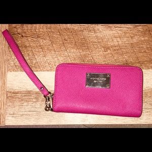 Michael Kors Wristlet