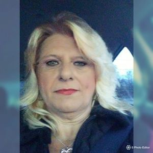 Meet your Posher, Renee