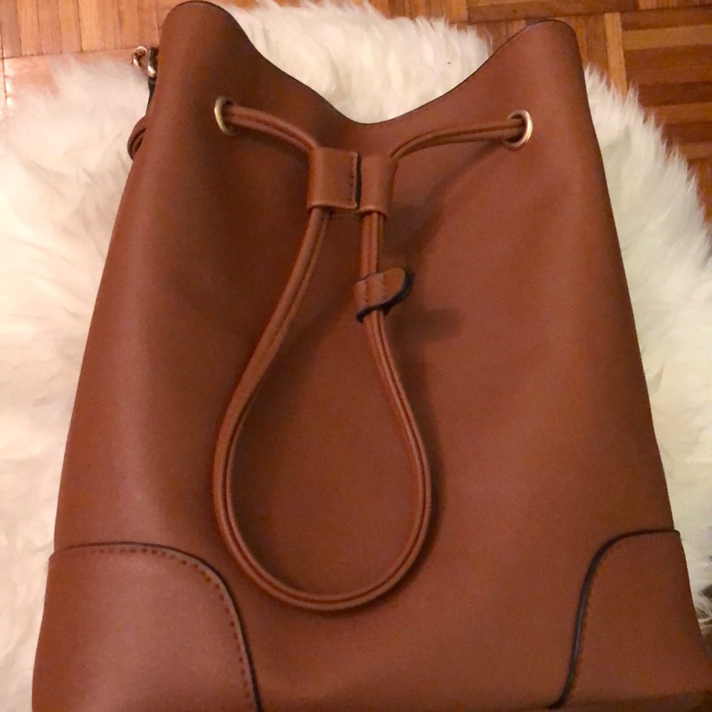 Bucket bag - Picture 2 of 7