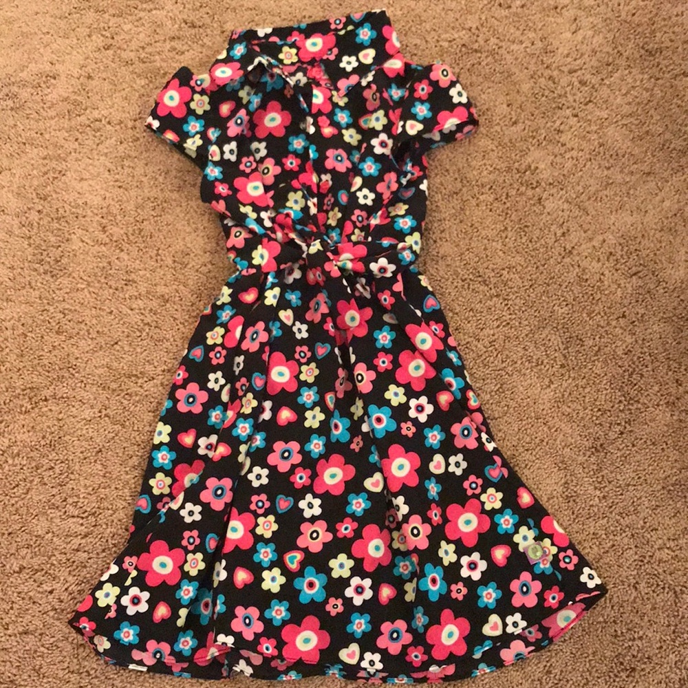 Ever worn Girls flower dress size 6❤️