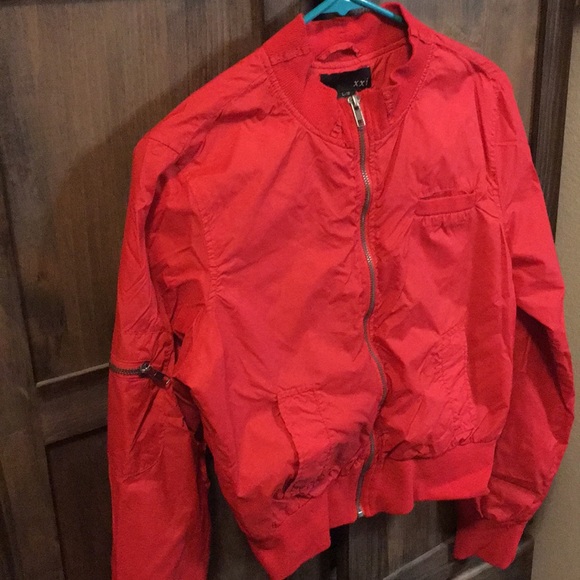 3 for $15 Vintage style red bomber jacket - Picture 5 of 5