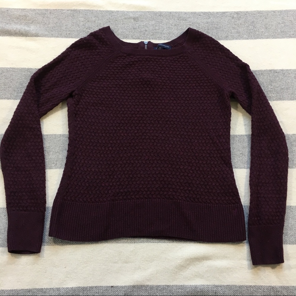 American Eagle Small Maroon Sweater