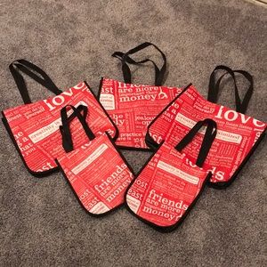 5 Lululemon tote bags. 3 large and 2 mini bags