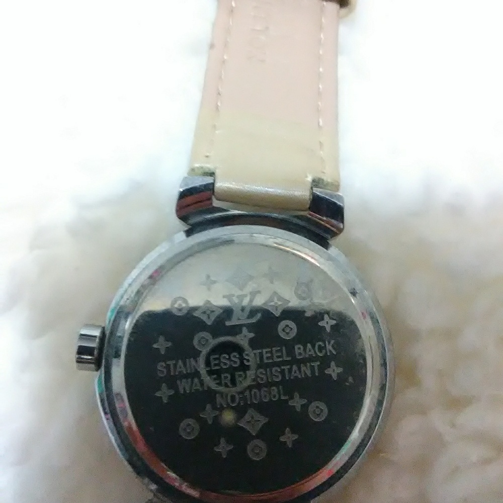 Louis Vuitton watch - Picture 2 of 6