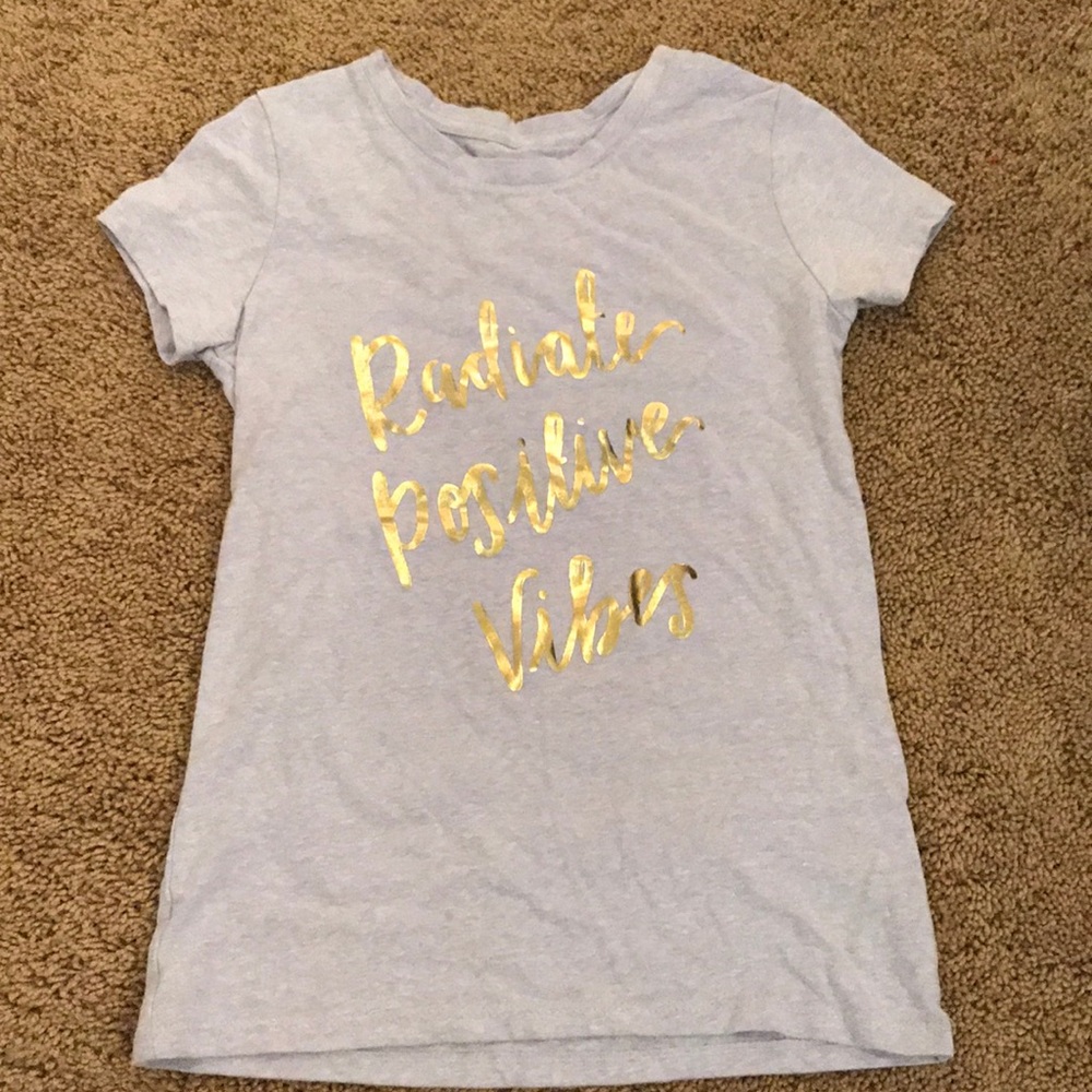Adorable tee size 7/8