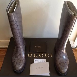 Reposh Gucci rain boots