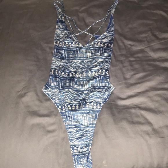 Rip curl - one piece swimsuit - Picture 2 of 3
