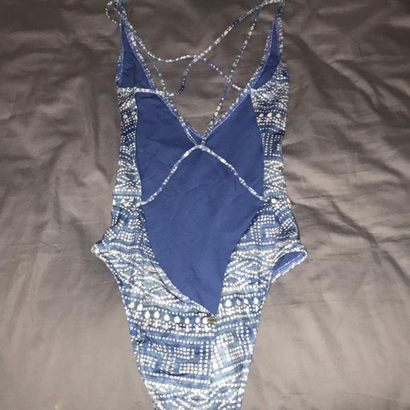 Rip curl - one piece swimsuit - Picture 3 of 3