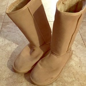 Cream boots