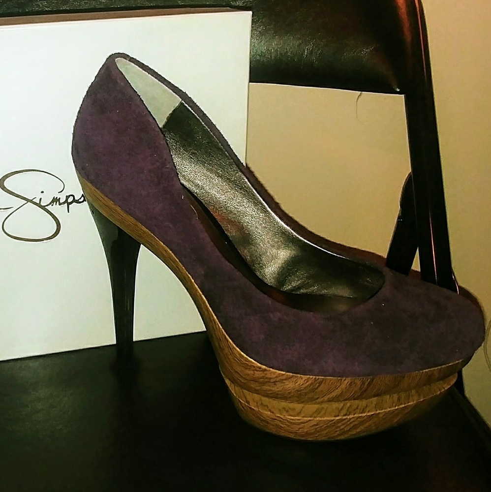 Jessica Simpson Wood grain heel