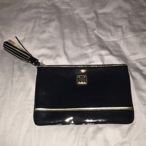 Rooney & Bourke - clutch