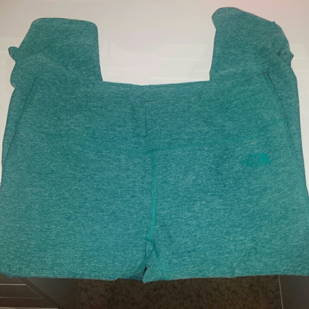 Northface workout capris