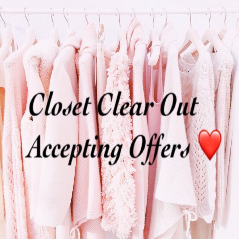 Free item w/ any purchase! ❤️