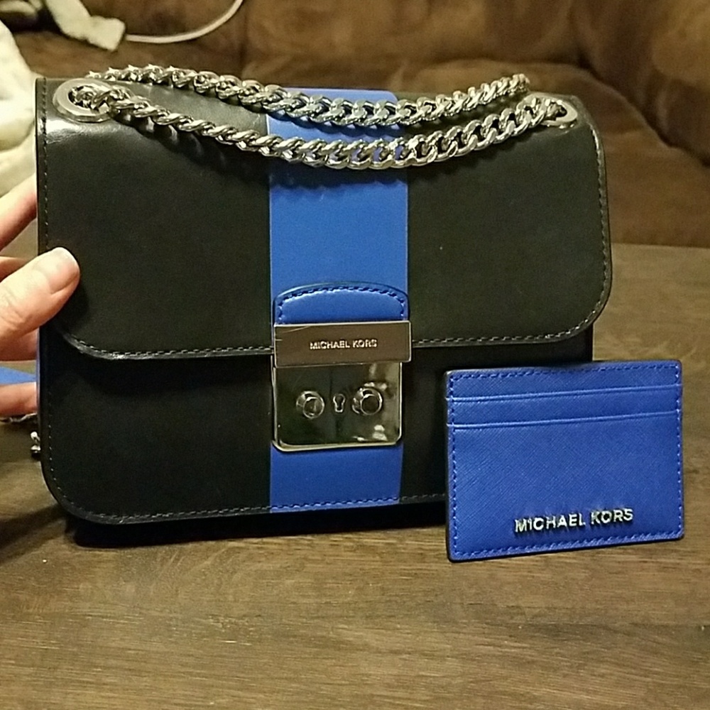 Michael Kors purse and matching card holder