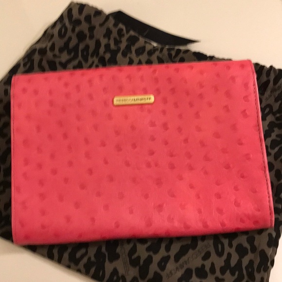 Pink Clutch - Picture 3 of 3