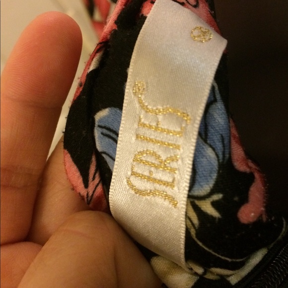 ❤️4 for $10❤️zip back floral dress - Picture 5 of 5