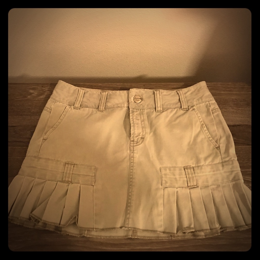 American Eagle - Pleated Short Skirt - Size 4