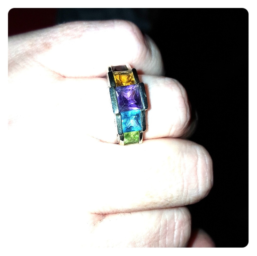 Sterling silver size 7.5 gem stone ring