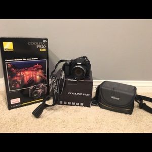 Nikon Coolpix P520