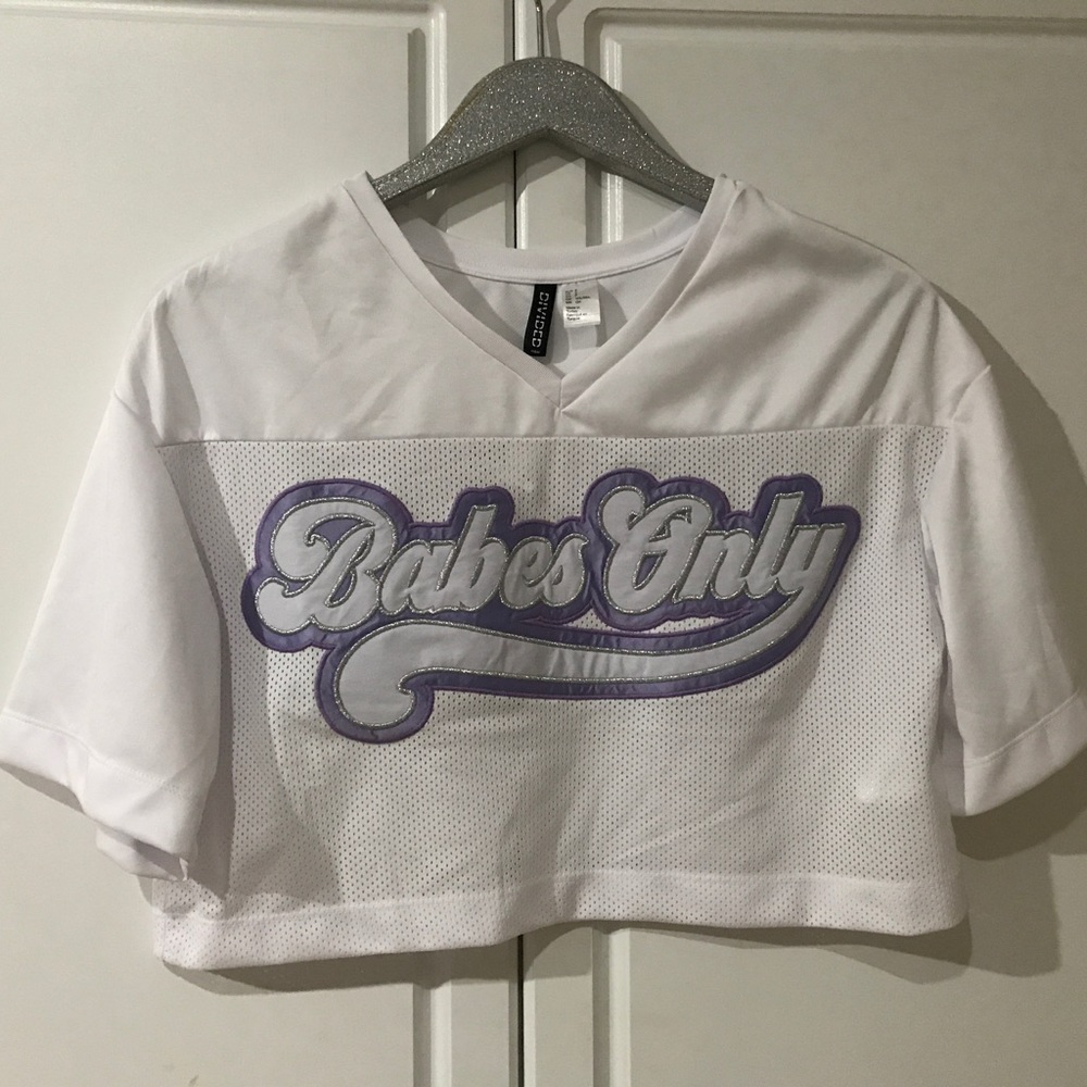 "Babes Only" Crop Top Jersey 🏈✨