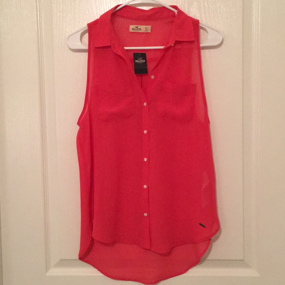 Hollister top
