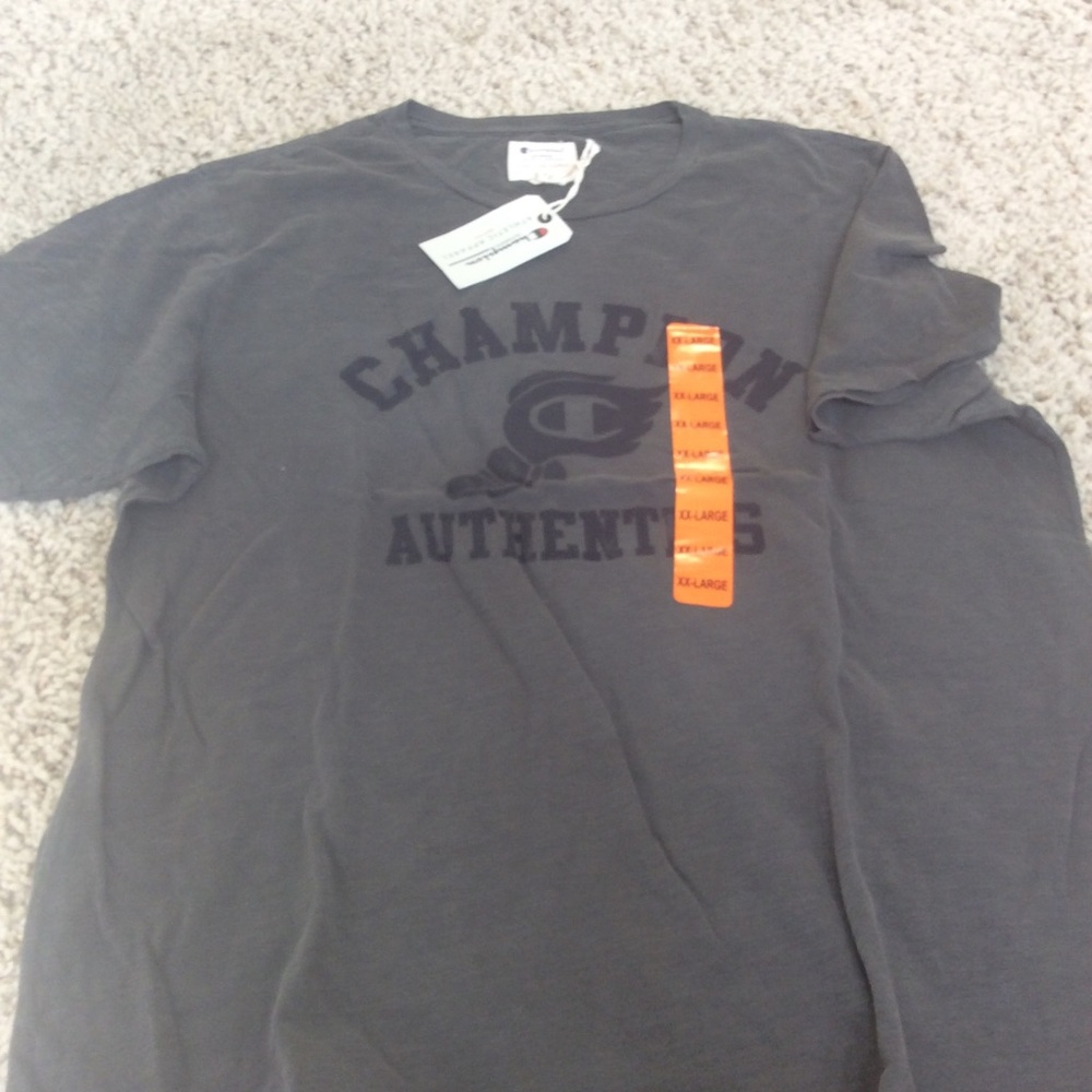 Champion shirt Size XXL