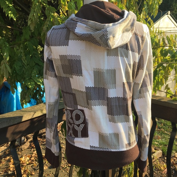 Super soft Roxy hoodie. - Picture 3 of 6