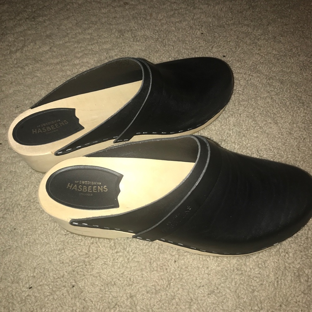 New Black Swedish Hasbeens Clogs. WMNS 10-10.5