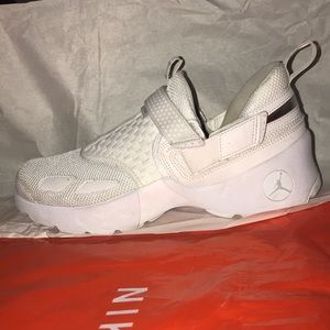 Jordan Trunner LX-Platinum