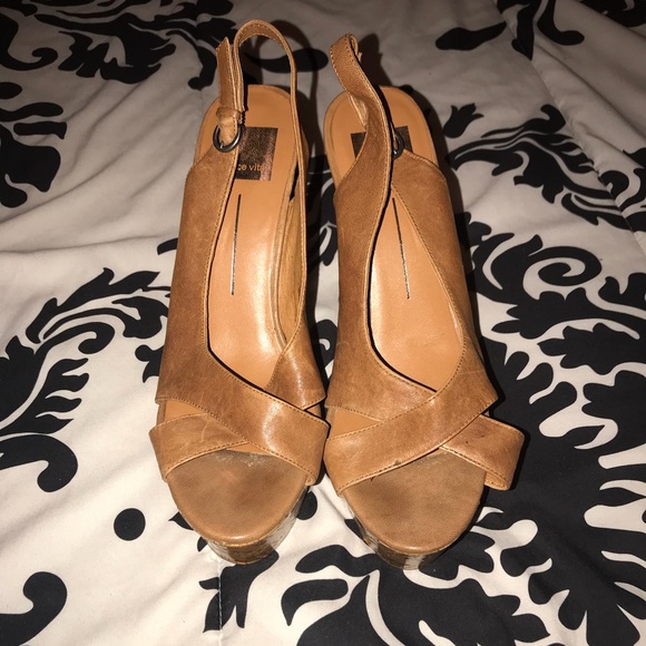 Dolce Vita Leather Nude wedges - Picture 1 of 4