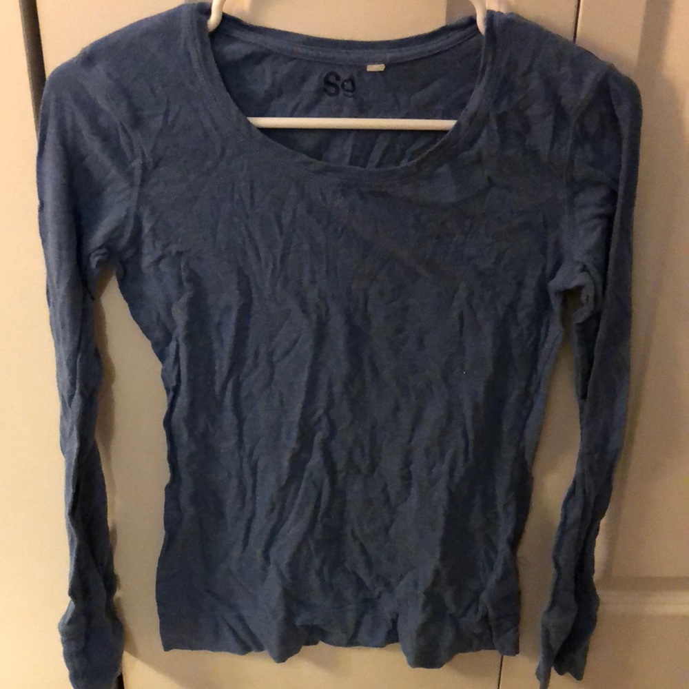 Blue long sleeve shirt