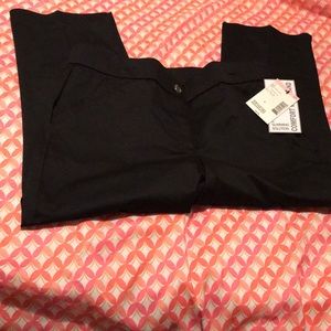 🌺🌺Capris (E-3Size8) & (E-4 Size10) EACH