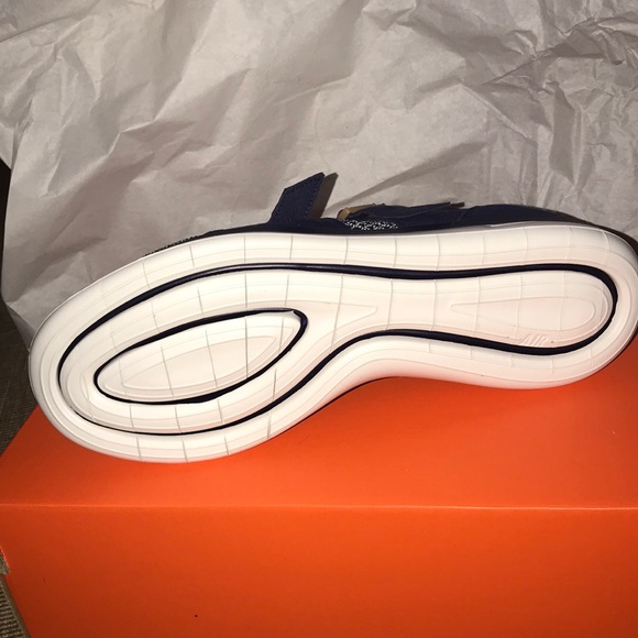 Nike Free Rn - Picture 2 of 5