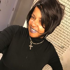 Meet your Posher, Sharon