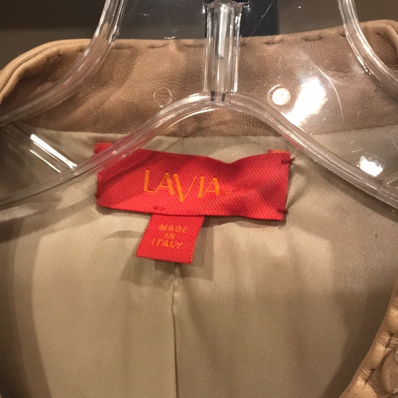 Lavia - Picture 2 of 5